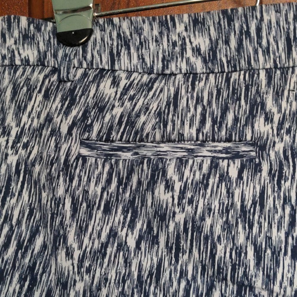 2 for $20 Willi Smith Navy Blue + White Okay Print Cotton Bermuda Shorts Sz 8 - Picture 4 of 7